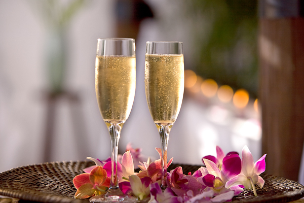 This is a view of two champagne glasses at the PAZ Spa at Cabo Azul Resort.